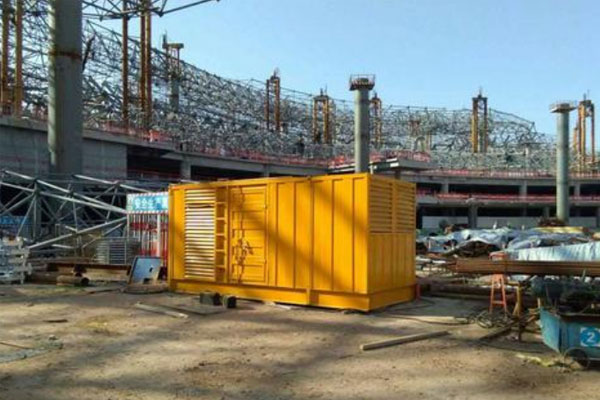 郓城发电机出租如何判断空气滤清器是否需要更换？